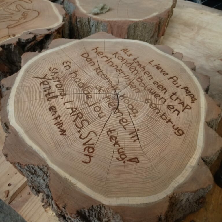boomstam laser graveren tilburg