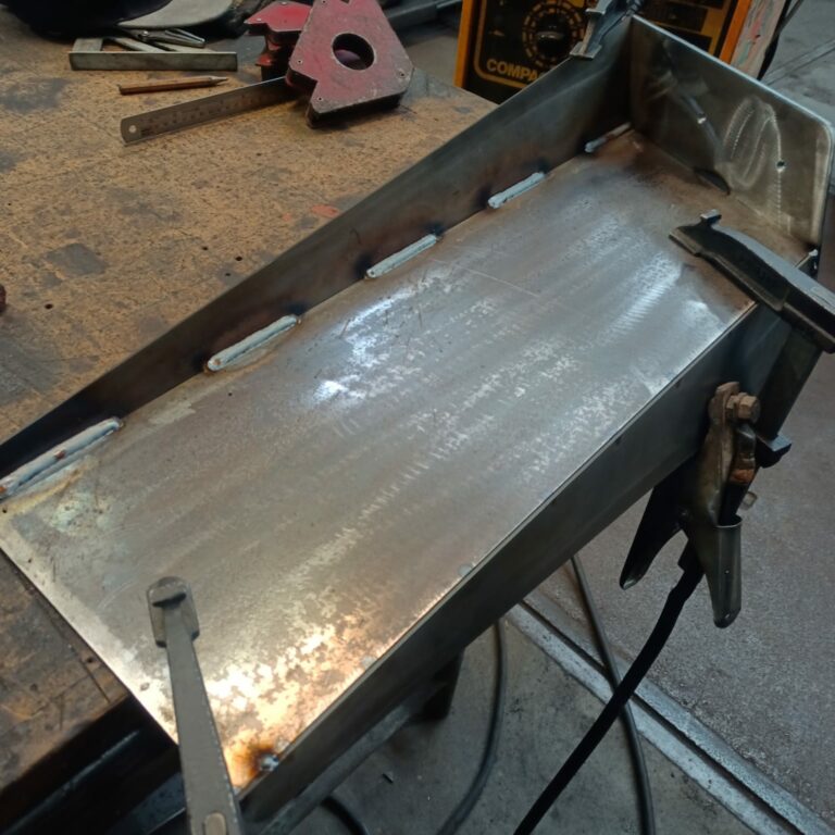 metaal maatwerk speaker beugel